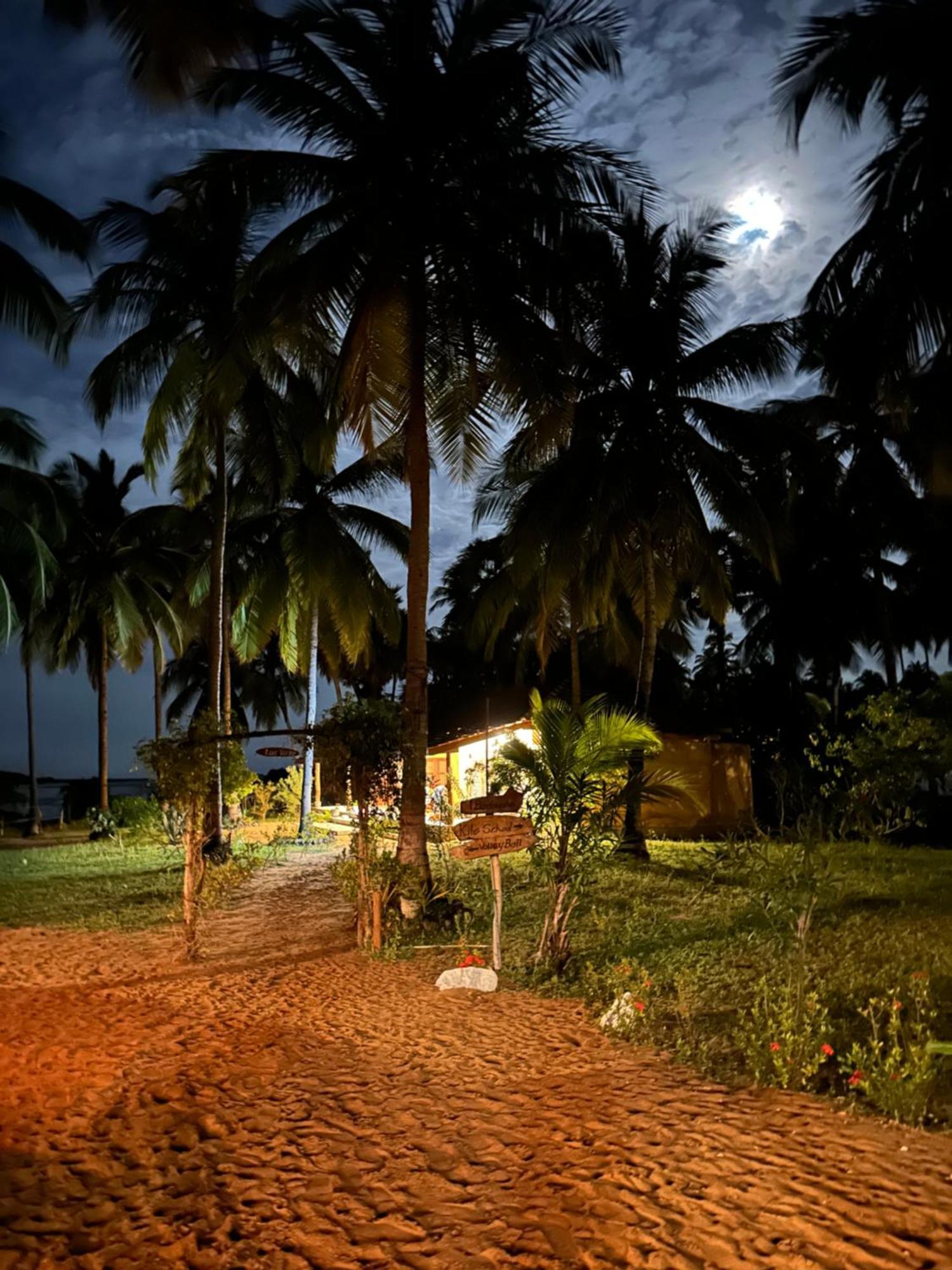 Kitelantis Hotel And Resort Kalpitiya Esterno foto